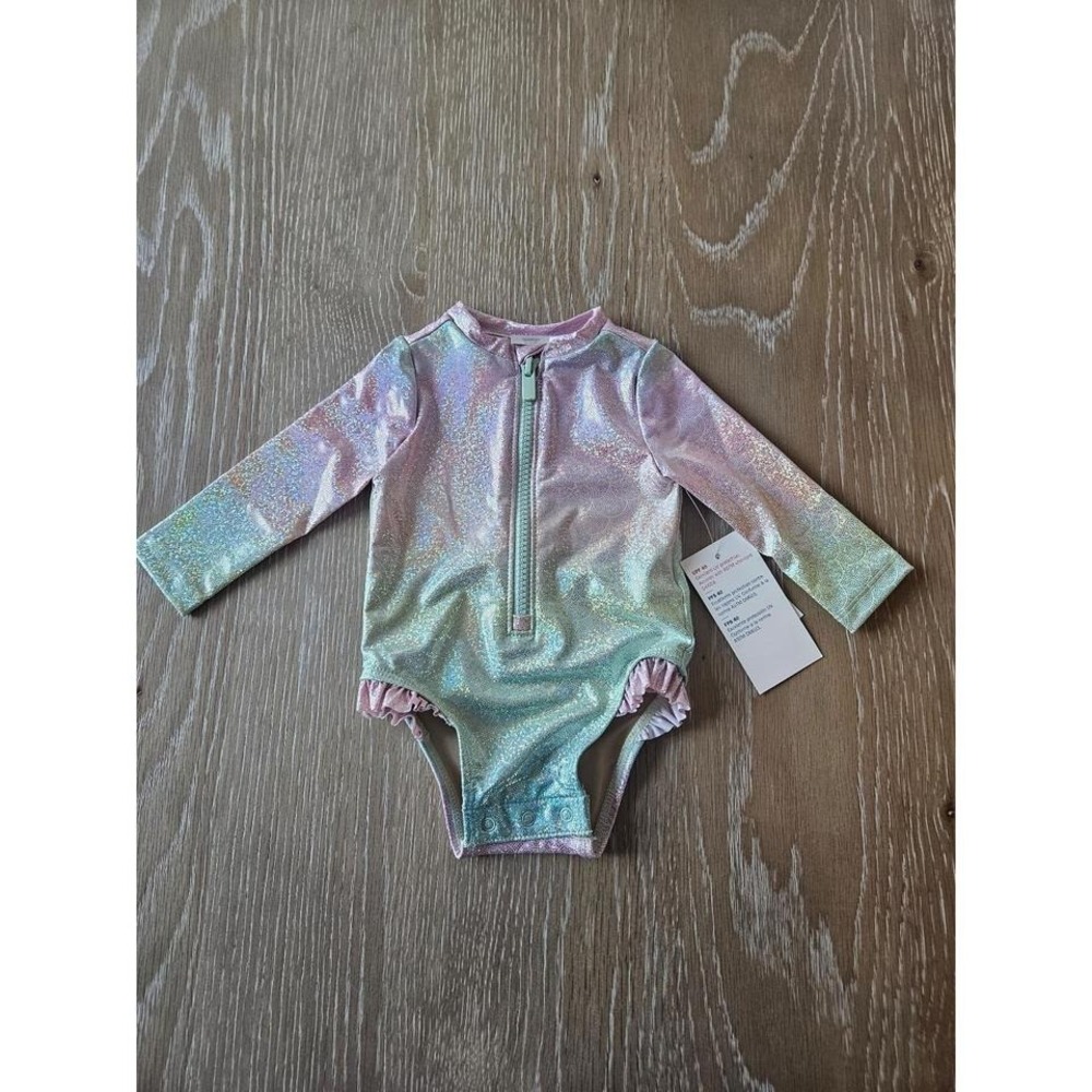 Old navy baby girl bathing suit‎ 0-3 mos